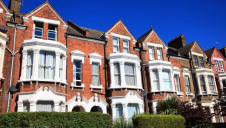 In the UK, more than 330,000 private rented homes currently do not meet energy efficiency standards